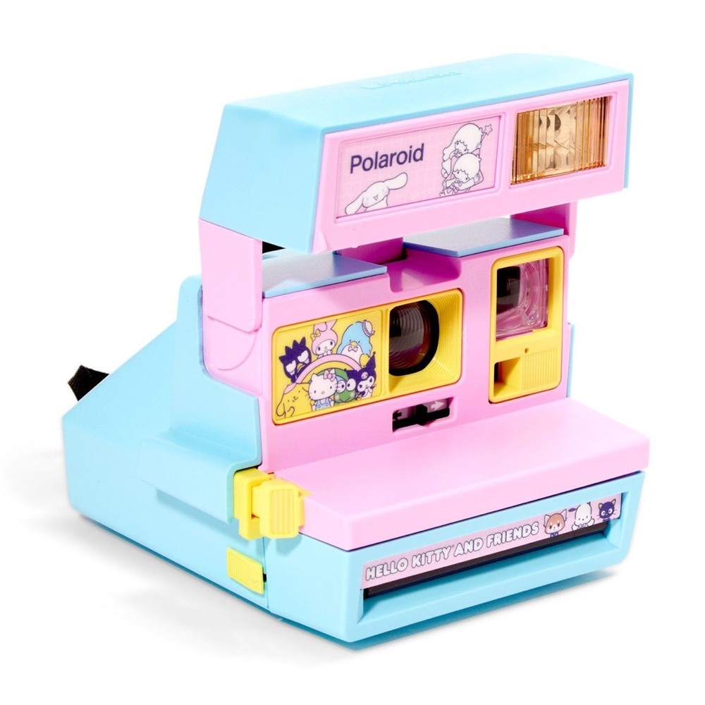 Polaroid x Hello Kitty and Friends 600 Instant Film Camera
